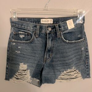 Abercrombie Mid Rise Curve Love Shorts